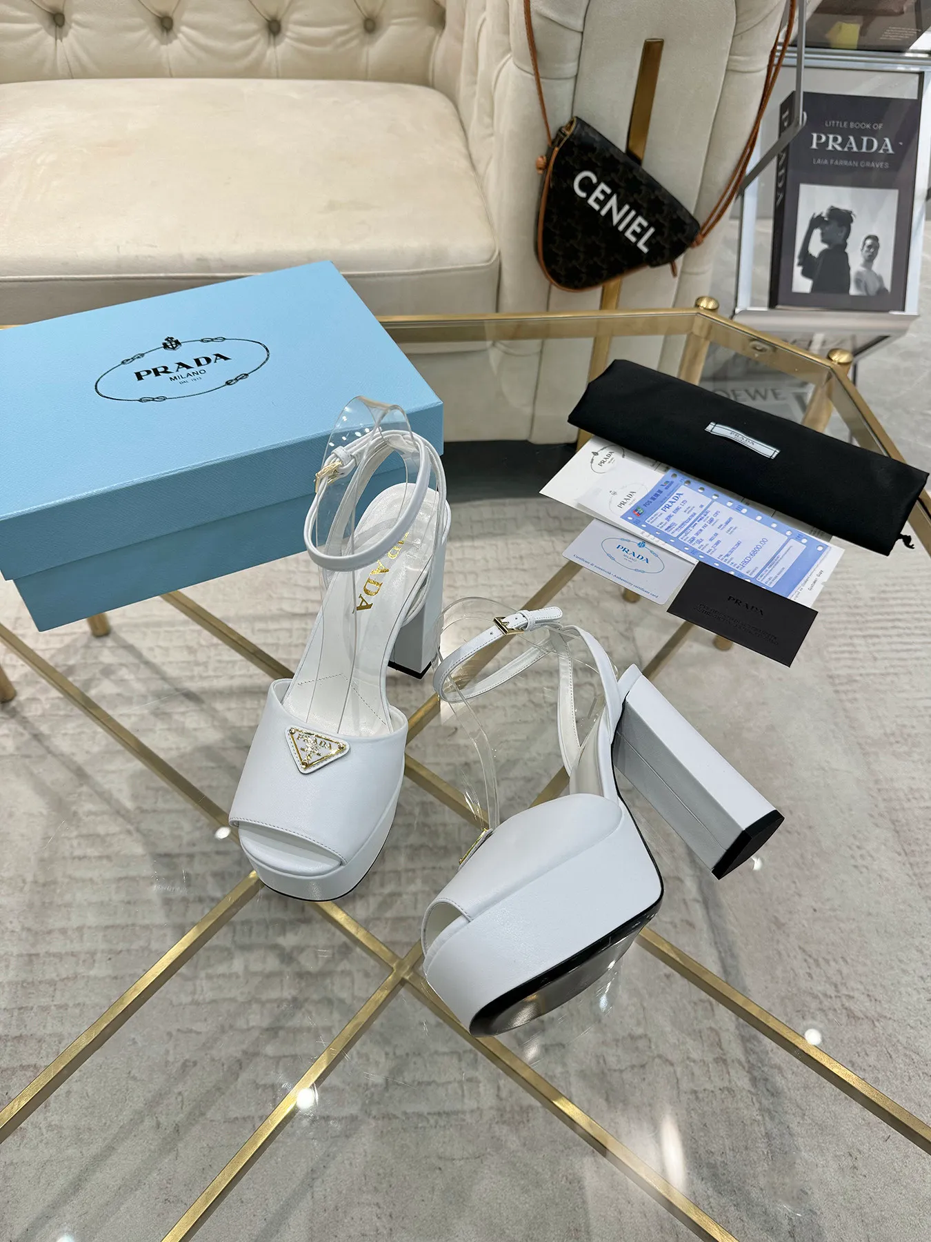 👟👟Ex-factory price 600👟👟 (imitation leather bottom-20) New arrival 👉Ready stock👈Remove the original board and make a 1:1 replica‼ ️The highest version ✅ Prada's early spring catwalk hot style 😘The latest spring style Thick heel square toe water platform series (genuine leather outsole) (simulated leather sole) A must-have for goddesses The upper and the feet are super beautiful 👉The upper is made of imported original calfskin, soft and textured, lining + foot pads, imported sheepskin lining, breathable and comfortable, private model water platform, heel, water platform 4M, heel height 13M Code number 35M-39M (34 40 41 42 customized, non-refundable and non-exchangeable)